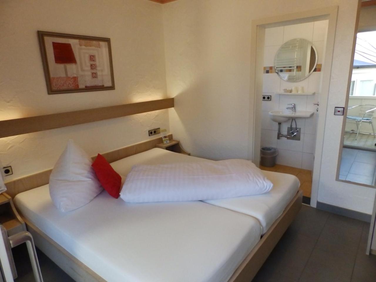 H41 Inn Hotel Garni Freiburg (Adults Only) Gundelfingen  Eksteriør bilde